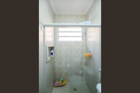 Casa de condomínio para alugar com 100m², 3 quartos e 2 vagas Casa de condomínio para alugar com 100m², 3 quartos e 2 vagasBanheiro da Suíte 1