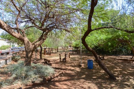 Casa de condomínio para alugar com 100m², 3 quartos e 2 vagas Casa de condomínio para alugar com 100m², 3 quartos e 2 vagasÁrea comum - Playground