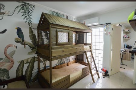 Casa de condomínio para alugar com 100m², 3 quartos e 2 vagas Casa de condomínio para alugar com 100m², 3 quartos e 2 vagasSuíte 2