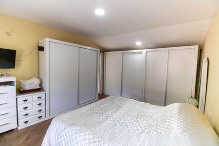 Casa à venda com 371m², 7 quartos e 4 vagas Casa à venda com 371m², 7 quartos e 4 vagasSuíte 2