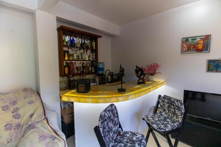 Casa à venda com 371m², 7 quartos e 4 vagas Casa à venda com 371m², 7 quartos e 4 vagasÁrea externa