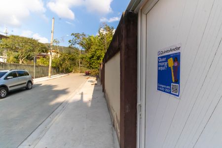 Casa à venda com 371m², 7 quartos e 4 vagas Casa à venda com 371m², 7 quartos e 4 vagasPlaquinha