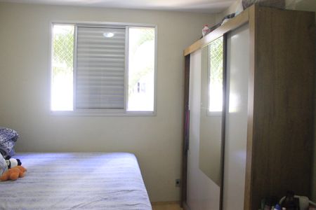 Apartamento à venda com 57m², 2 quartos e 1 vagaQuarto 2