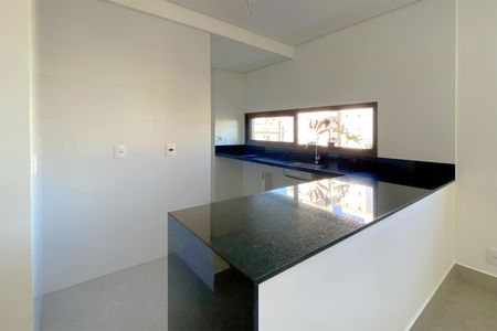 Apartamento à venda com 84m², 3 quartos e 2 vagas Apartamento à venda com 84m², 3 quartos e 2 vagasCozinha