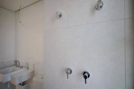 Apartamento à venda com 84m², 3 quartos e 2 vagasBanheiro Social