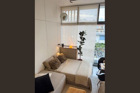 Apartamento à venda com 37m², 1 quarto e 1 vaga