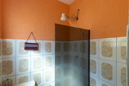 Casa à venda com 230m², 5 quartos e 2 vagas Casa à venda com 230m², 5 quartos e 2 vagasBanheiro de Serviço