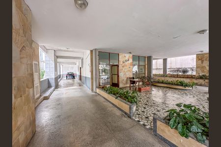 Apartamento à venda com 75m², 2 quartos e 1 vaga Apartamento à venda com 75m², 2 quartos e 1 vagaÁrea comum