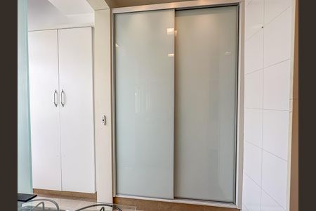 Apartamento à venda com 75m², 2 quartos e 1 vaga Apartamento à venda com 75m², 2 quartos e 1 vagaÁrea de Serviço