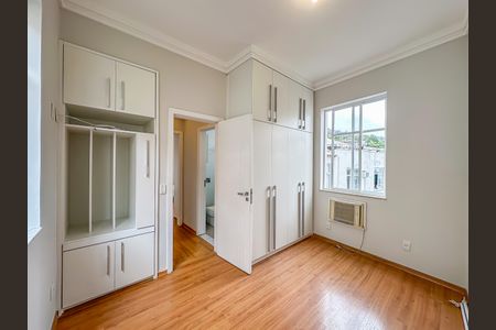 Apartamento à venda com 75m², 2 quartos e 1 vaga Apartamento à venda com 75m², 2 quartos e 1 vagaQuarto 1