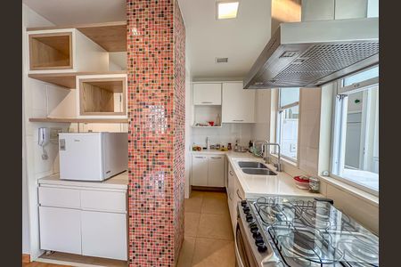 Apartamento à venda com 75m², 2 quartos e 1 vaga Apartamento à venda com 75m², 2 quartos e 1 vagaCozinha