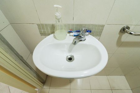 Casa à venda com 233m², 4 quartos e 1 vaga Casa à venda com 233m², 4 quartos e 1 vagaBanheiro de Serviço