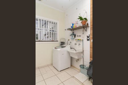 Casa à venda com 102m², 3 quartos e 2 vagasÁrea de Serviço