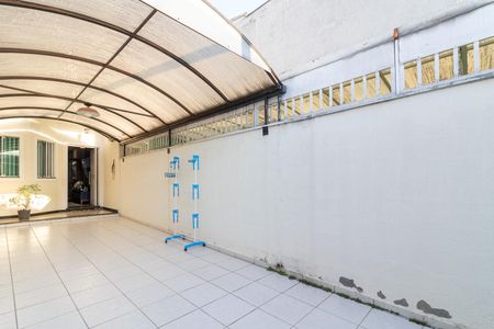 Casa à venda com 102m², 3 quartos e 2 vagasGaragem