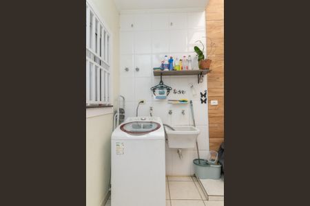 Casa à venda com 102m², 3 quartos e 2 vagasÁrea de Serviço