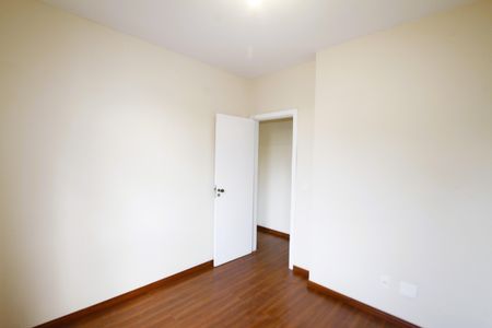 Quarto 1 de apartamento para alugar com 3 quartos, 120m² em Buritis, Belo Horizonte