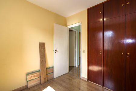 Apartamento à venda com 68m², 3 quartos e 2 vagasQuarto 2