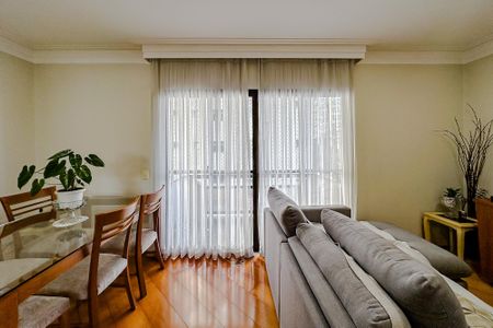 Apartamento à venda com 83m², 3 quartos e 2 vagasSala