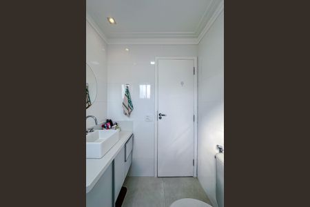 Apartamento à venda com 83m², 3 quartos e 2 vagasBanheiro da Suíte