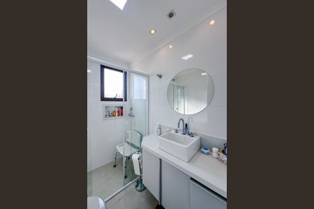 Apartamento à venda com 83m², 3 quartos e 2 vagasBanheiro da Suíte