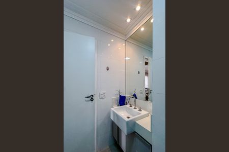 Apartamento à venda com 83m², 3 quartos e 2 vagasBanheiro Social