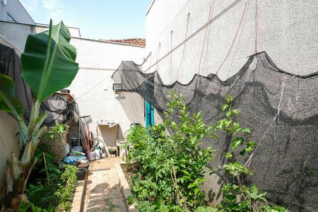 Casa à venda com 442m², 4 quartos e 6 vagasQuintal