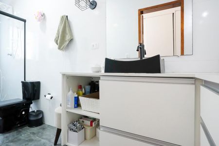 Casa à venda com 442m², 4 quartos e 6 vagasBanheiro da suíte