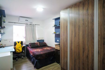 Casa à venda com 442m², 4 quartos e 6 vagasQuarto 2