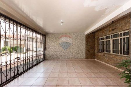 Casa à venda com 154m², 3 quartos e 2 vagas