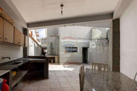 Casa à venda com 154m², 3 quartos e 2 vagas