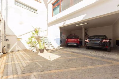 Casa à venda com 380m², 3 quartos e 4 vagas