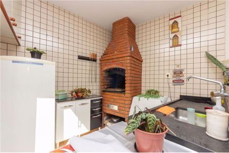 Casa à venda com 380m², 3 quartos e 4 vagas