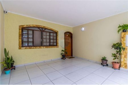 Casa à venda com 60m², 3 quartos e 1 vaga