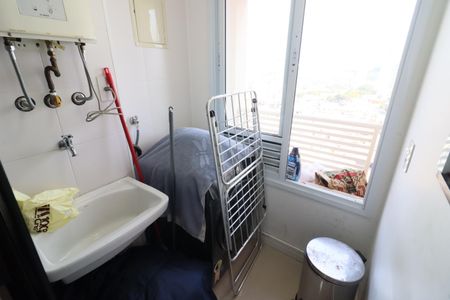 Apartamento à venda com 60m², 2 quartos e 2 vagasCozinha e Área de Serviço