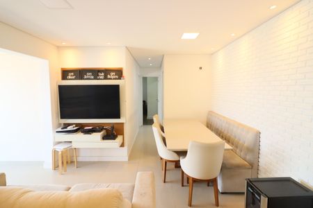 Apartamento à venda com 60m², 2 quartos e 2 vagasSala