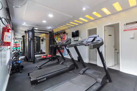 Apartamento à venda com 44m², 2 quartos e 1 vaga Apartamento à venda com 44m², 2 quartos e 1 vagaÁrea Comum - Academia