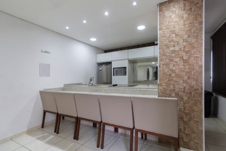 Apartamento à venda com 44m², 2 quartos e 1 vaga Apartamento à venda com 44m², 2 quartos e 1 vagaÁrea Comum - Salão de Festas