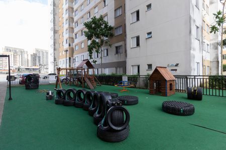 Apartamento à venda com 44m², 2 quartos e 1 vaga Apartamento à venda com 44m², 2 quartos e 1 vagaÁrea Comum - Playground