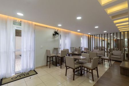 Apartamento à venda com 44m², 2 quartos e 1 vaga Apartamento à venda com 44m², 2 quartos e 1 vagaÁrea Comum - Salão de Festas