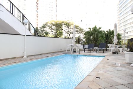 Apartamento à venda com 65m², 2 quartos e 2 vagasÁrea comum - Piscina