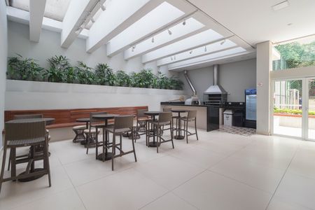 Apartamento à venda com 92m², 2 quartos e 2 vagas Apartamento à venda com 92m², 2 quartos e 2 vagasChurrasqueira