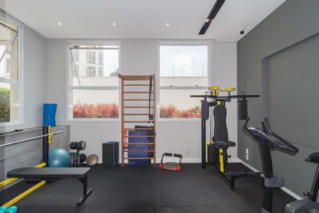 Apartamento à venda com 92m², 2 quartos e 2 vagas Apartamento à venda com 92m², 2 quartos e 2 vagasAcademia