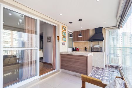 Apartamento à venda com 92m², 2 quartos e 2 vagas Apartamento à venda com 92m², 2 quartos e 2 vagasVaranda