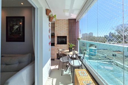 Apartamento à venda com 85m², 3 quartos e 1 vaga Apartamento à venda com 85m², 3 quartos e 1 vagaSacada