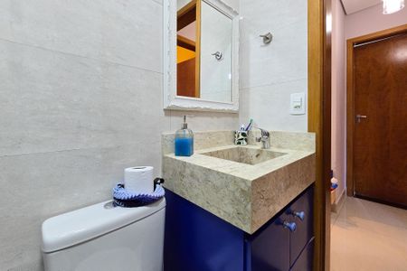 Apartamento à venda com 85m², 3 quartos e 1 vaga Apartamento à venda com 85m², 3 quartos e 1 vagaBanheiro Social