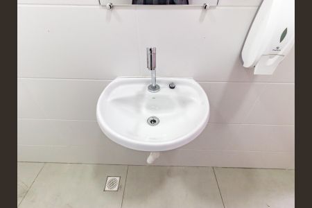 Apartamento à venda com 411m², 4 quartos e 8 vagasBanheiro de Serviço