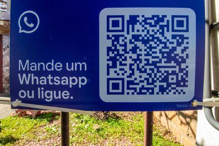 Casa à venda com 181m², 4 quartos e 3 vagas Casa à venda com 181m², 4 quartos e 3 vagasPlaquinha