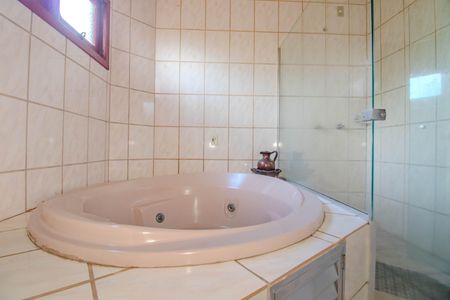 Casa à venda com 181m², 4 quartos e 3 vagas Casa à venda com 181m², 4 quartos e 3 vagasBanheiro da Suíte