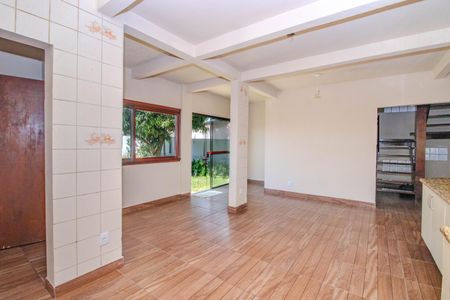 Casa à venda com 181m², 4 quartos e 3 vagas Casa à venda com 181m², 4 quartos e 3 vagasCozinha e Área de Serviço