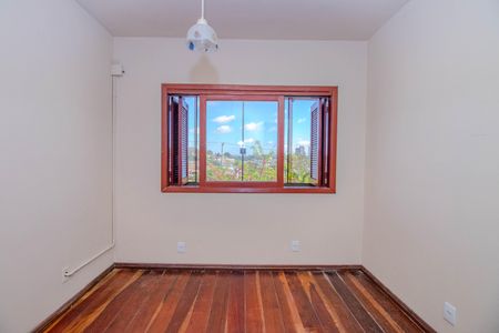 Casa à venda com 181m², 4 quartos e 3 vagas Casa à venda com 181m², 4 quartos e 3 vagasQuarto 3